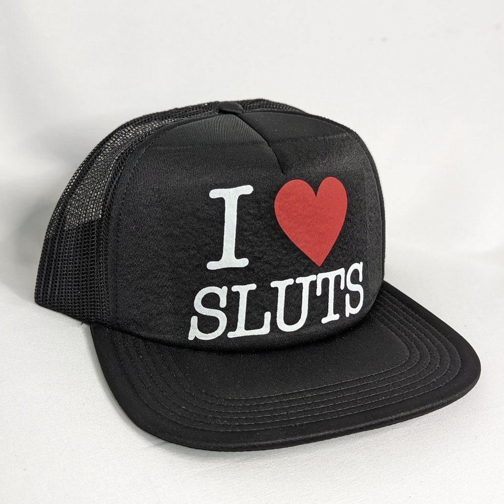 I heart Sluts Trucker Hat Mesh Snap Back